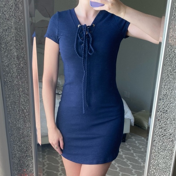 Pants store Dresses & Skirts - Pants Store Navy and White Striped Short Sleeve Dress Size Medium